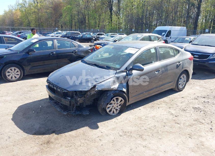 Photo 2 of 2018 Hyundai Elantra SE (VIN 5NPD74LF9JH391321)