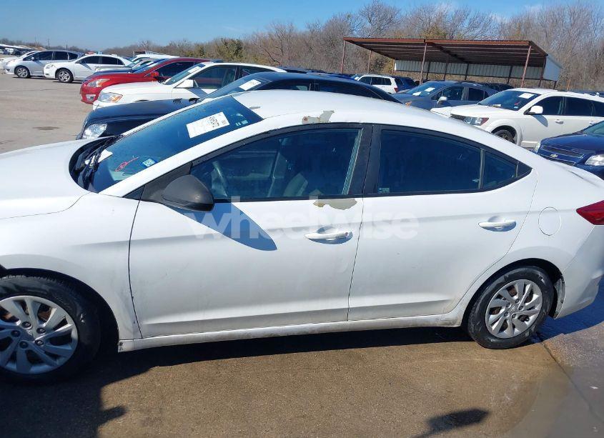 Photo 14 of 2018 Hyundai Elantra SE (VIN 5NPD74LF9JH397927)