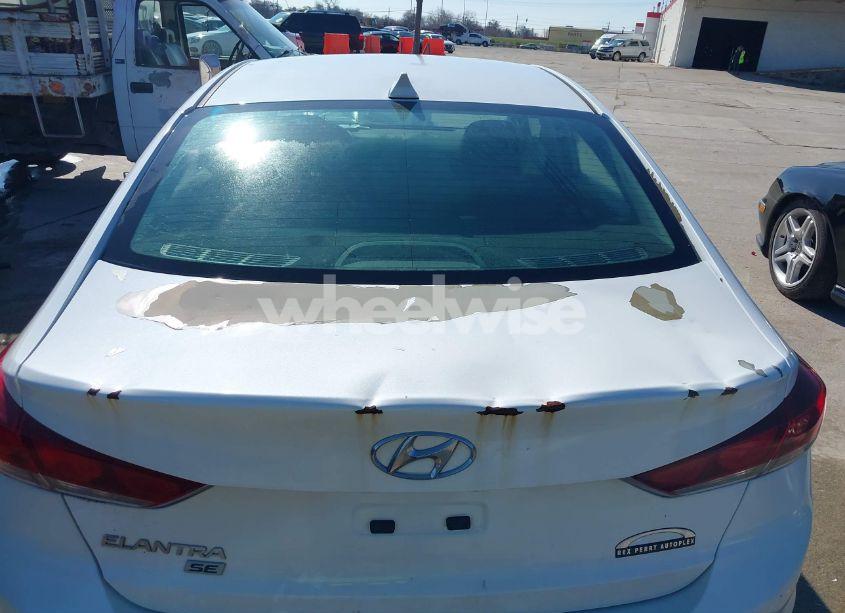 Photo 20 of 2018 Hyundai Elantra SE (VIN 5NPD74LF9JH397927)