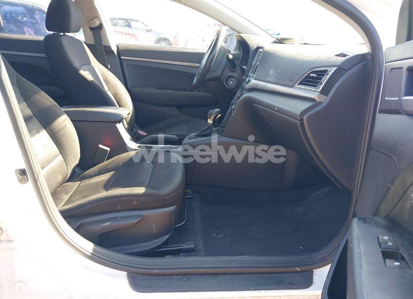 Photo 5 of 2018 Hyundai Elantra SE (VIN 5NPD74LF9JH397927)