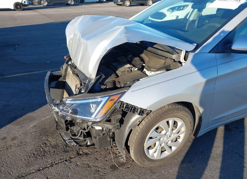 Photo 18 of 2019 Hyundai Elantra SE (VIN 5NPD74LF9KH437635)