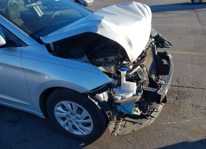 Photo 19 of 2019 Hyundai Elantra SE (VIN 5NPD74LF9KH437635)