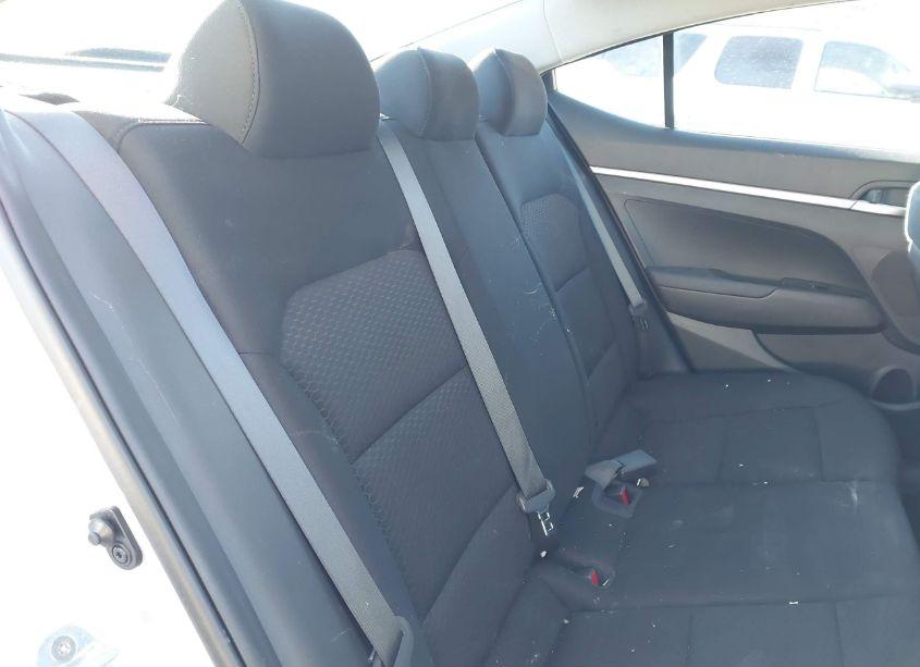 Photo 8 of 2019 Hyundai Elantra SE (VIN 5NPD74LF9KH437635)