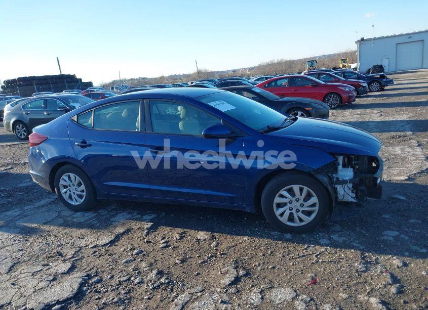 Photo 14 of 2019 Hyundai Elantra SE (VIN 5NPD74LF9KH455195)