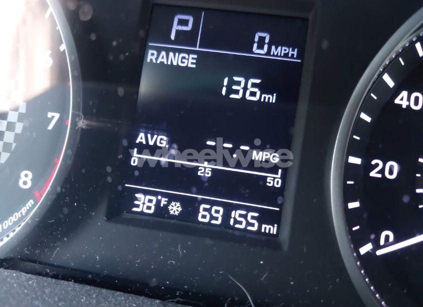 Photo 16 of 2019 Hyundai Elantra SE (VIN 5NPD74LF9KH455195)