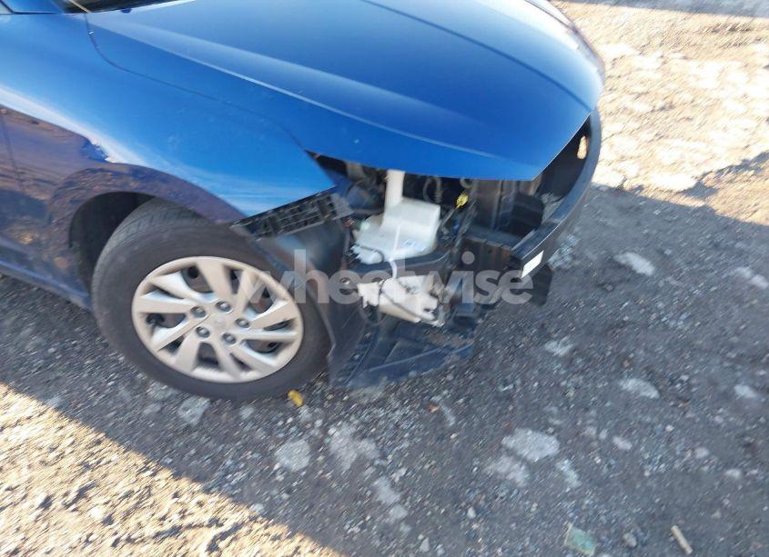 Photo 6 of 2019 Hyundai Elantra SE (VIN 5NPD74LF9KH455195)