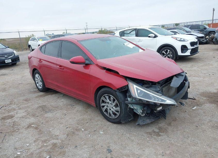 2019 Hyundai Elantra SE (VIN 5NPD74LF9KH468321) main photo