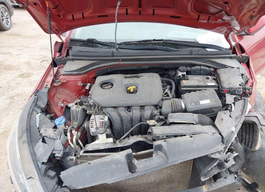 Photo 10 of 2019 Hyundai Elantra SE (VIN 5NPD74LF9KH468321)