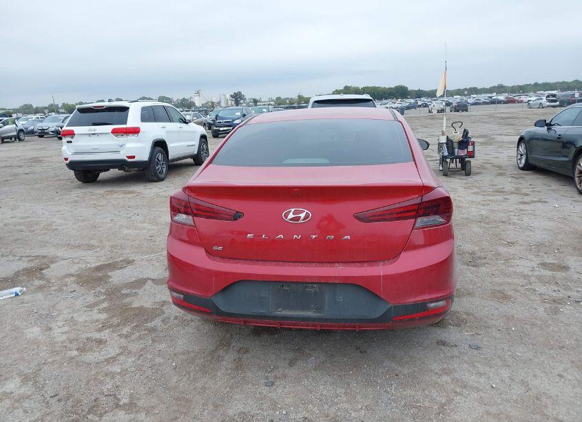 Photo 16 of 2019 Hyundai Elantra SE (VIN 5NPD74LF9KH468321)