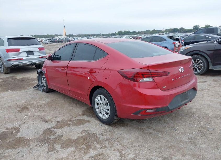 Photo 3 of 2019 Hyundai Elantra SE (VIN 5NPD74LF9KH468321)
