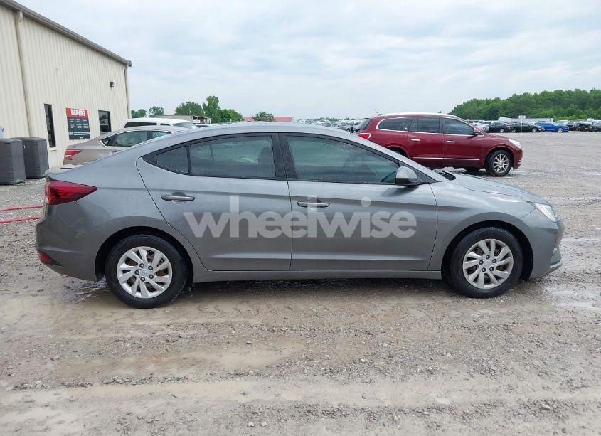 Photo 13 of 2019 Hyundai Elantra SE (VIN 5NPD74LF9KH474863)