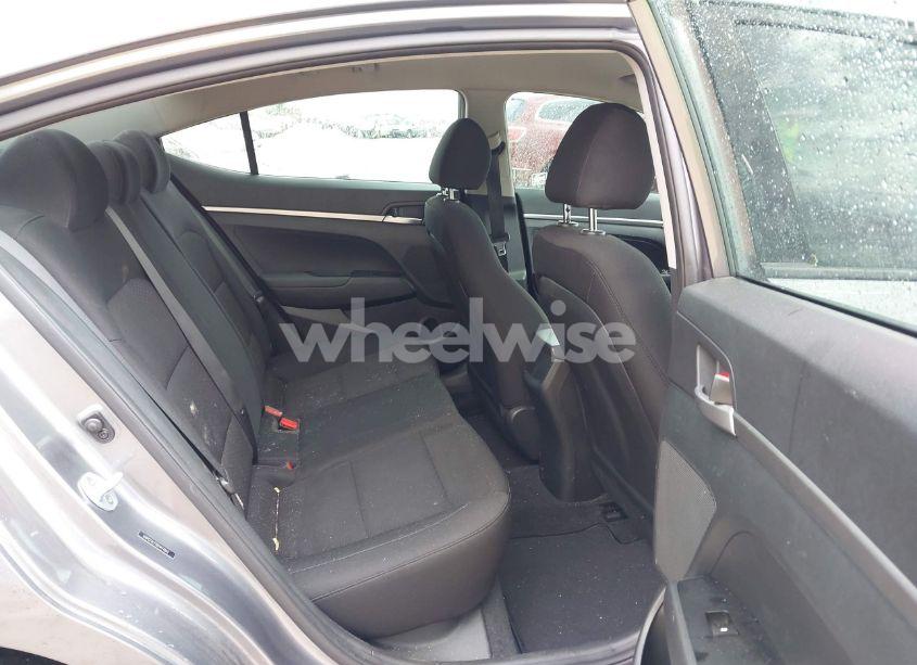 Photo 8 of 2019 Hyundai Elantra SE (VIN 5NPD74LF9KH474863)