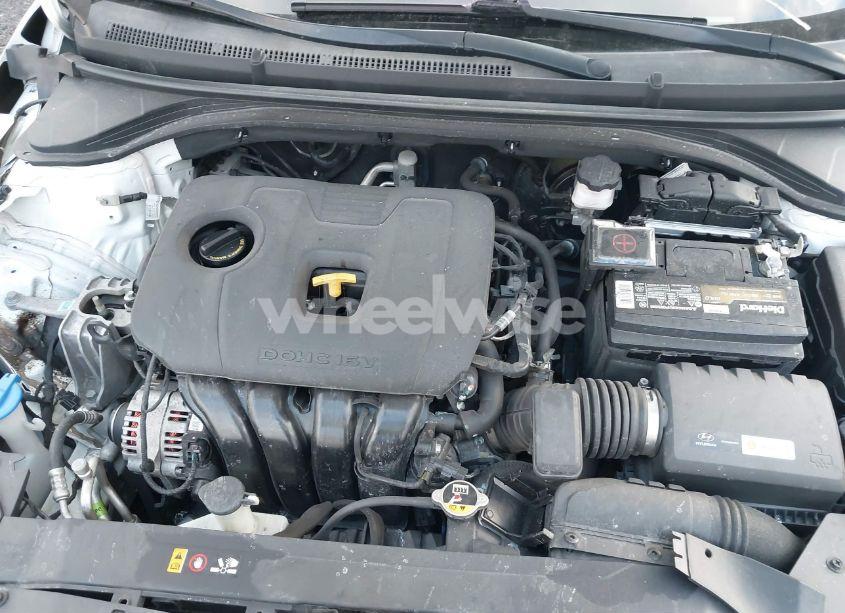 Photo 10 of 2019 Hyundai Elantra SE (VIN 5NPD74LF9KH497737)