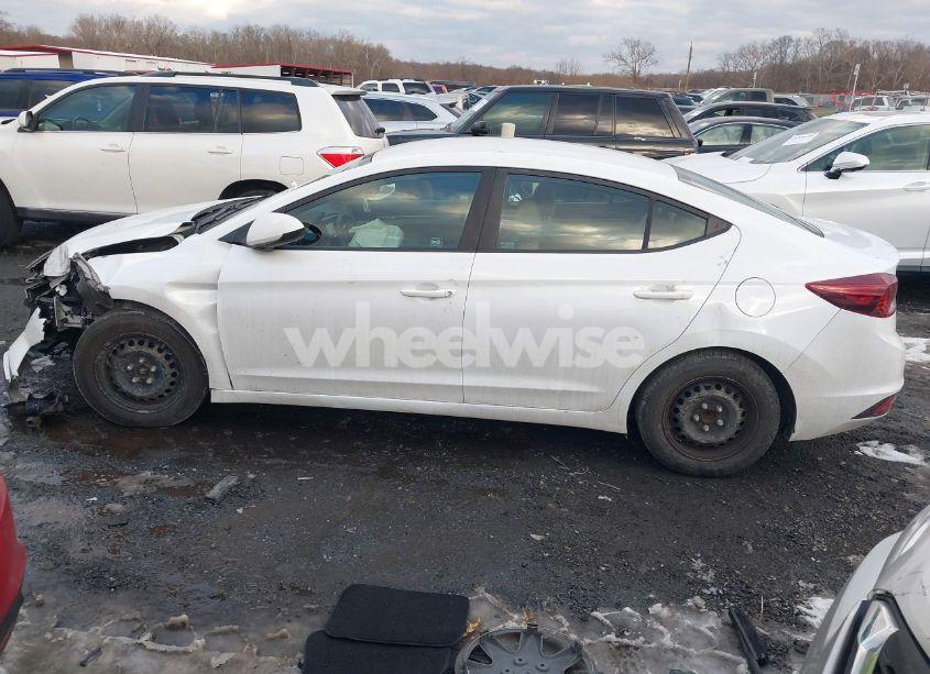 Photo 15 of 2019 Hyundai Elantra SE (VIN 5NPD74LF9KH497737)