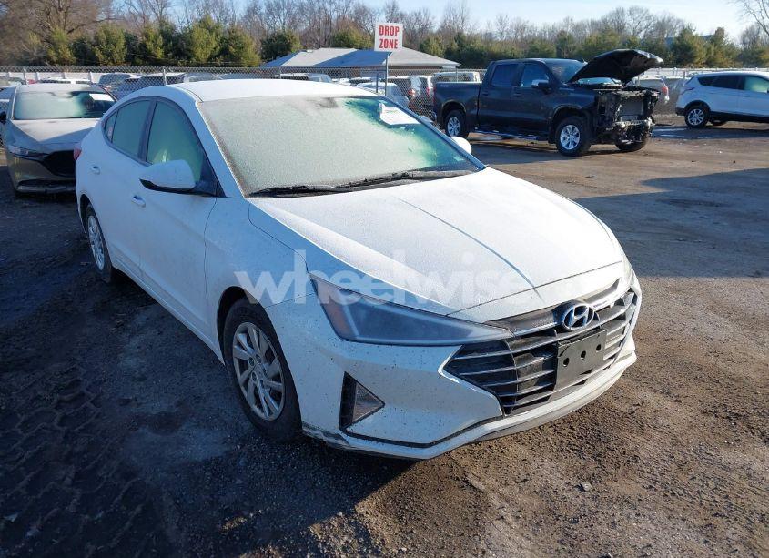 2020 Hyundai Elantra SE (VIN 5NPD74LF9LH503716) main photo