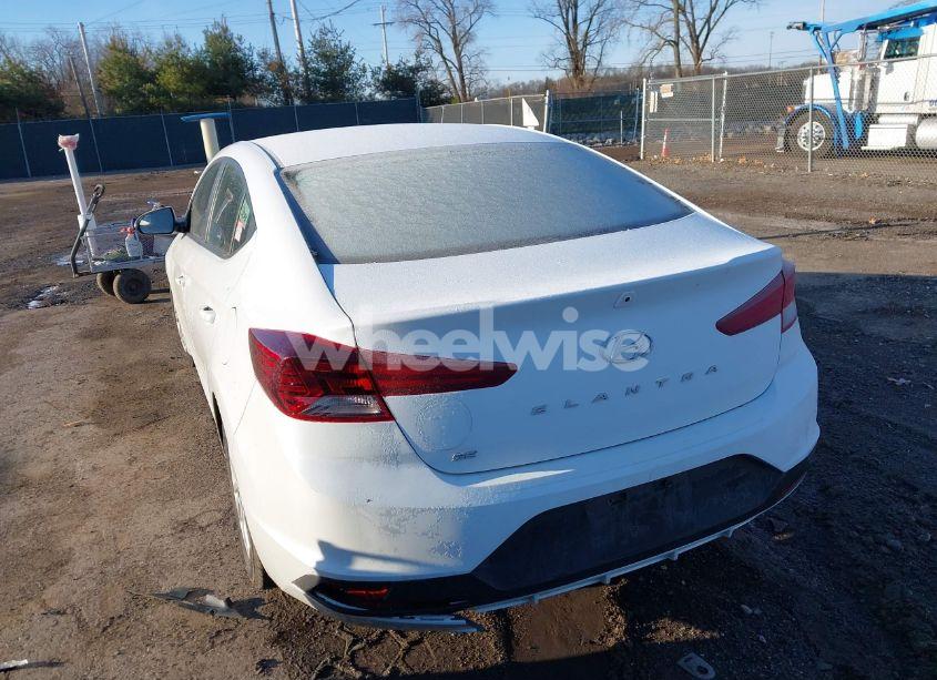 Photo 3 of 2020 Hyundai Elantra SE (VIN 5NPD74LF9LH503716)
