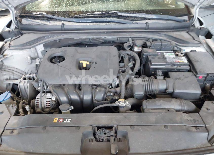 Photo 10 of 2020 Hyundai Elantra SE (VIN 5NPD74LF9LH549823)