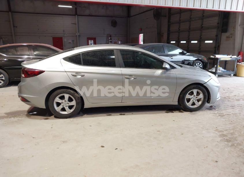Photo 13 of 2020 Hyundai Elantra SE (VIN 5NPD74LF9LH549823)