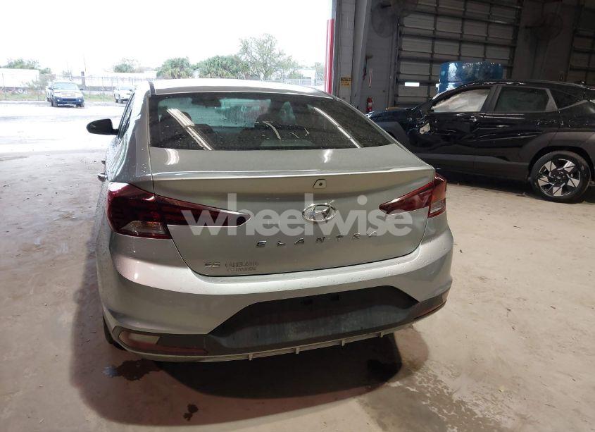 Photo 16 of 2020 Hyundai Elantra SE (VIN 5NPD74LF9LH549823)