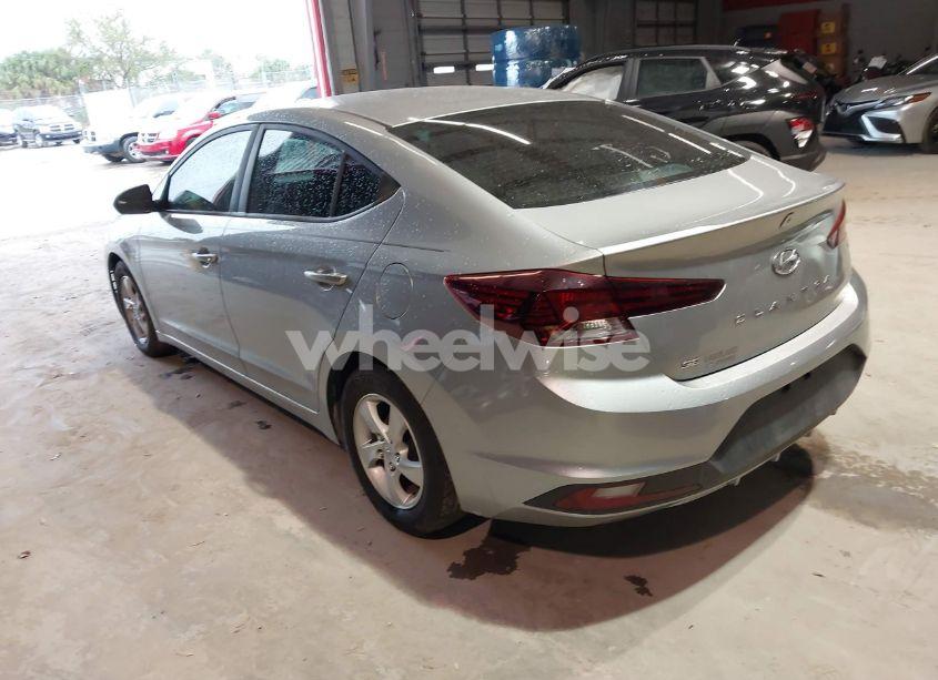 Photo 3 of 2020 Hyundai Elantra SE (VIN 5NPD74LF9LH549823)