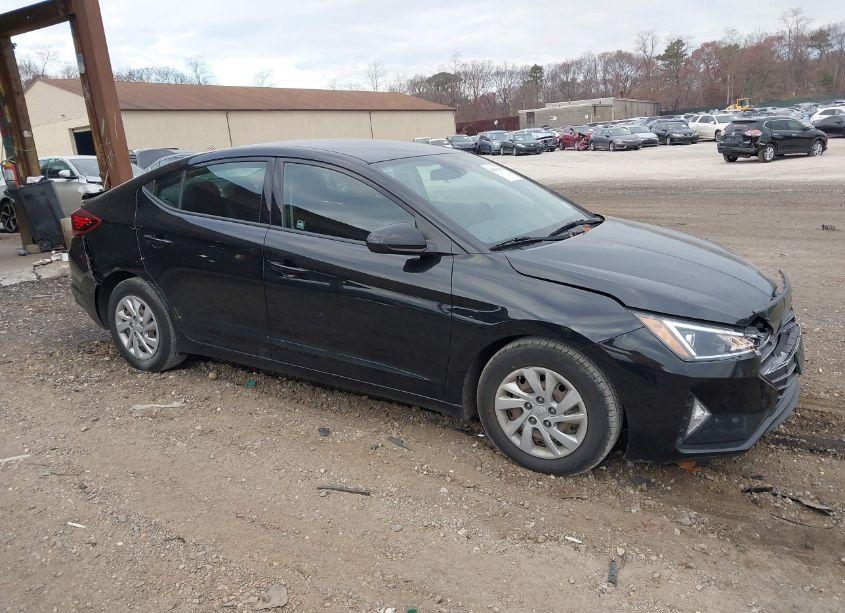 2020 Hyundai Elantra SE (VIN 5NPD74LF9LH591649) main photo