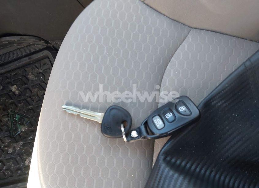 Photo 11 of 2020 Hyundai Elantra SE (VIN 5NPD74LF9LH621006)