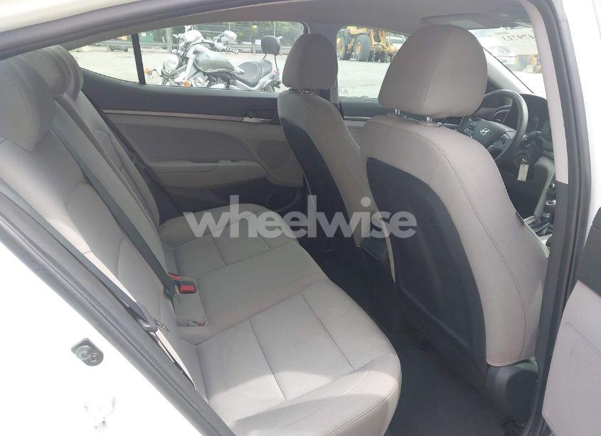 Photo 8 of 2017 Hyundai Elantra SE (VIN 5NPD74LFXHH144755)