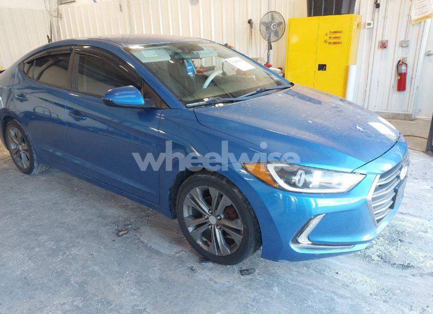 2017 Hyundai Elantra SE (VIN 5NPD74LFXHH165346) main photo