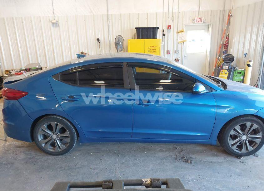 Photo 13 of 2017 Hyundai Elantra SE (VIN 5NPD74LFXHH165346)