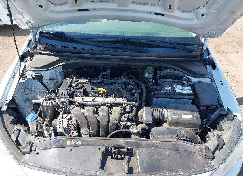 Photo 10 of 2017 Hyundai Elantra SE (VIN 5NPD74LFXHH165900)