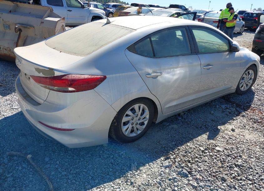Photo 4 of 2017 Hyundai Elantra SE (VIN 5NPD74LFXHH193339)