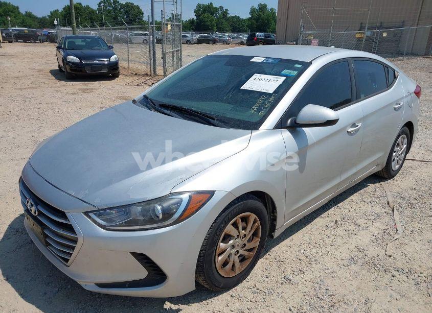 Photo 2 of 2017 Hyundai Elantra SE (VIN 5NPD74LFXHH200872)