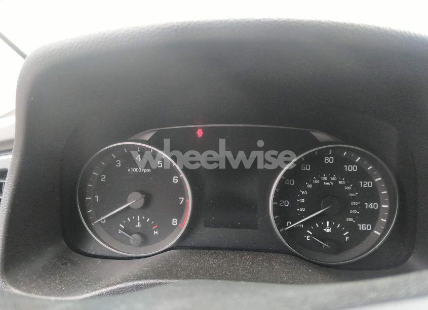 Photo 7 of 2017 Hyundai Elantra SE (VIN 5NPD74LFXHH205103)