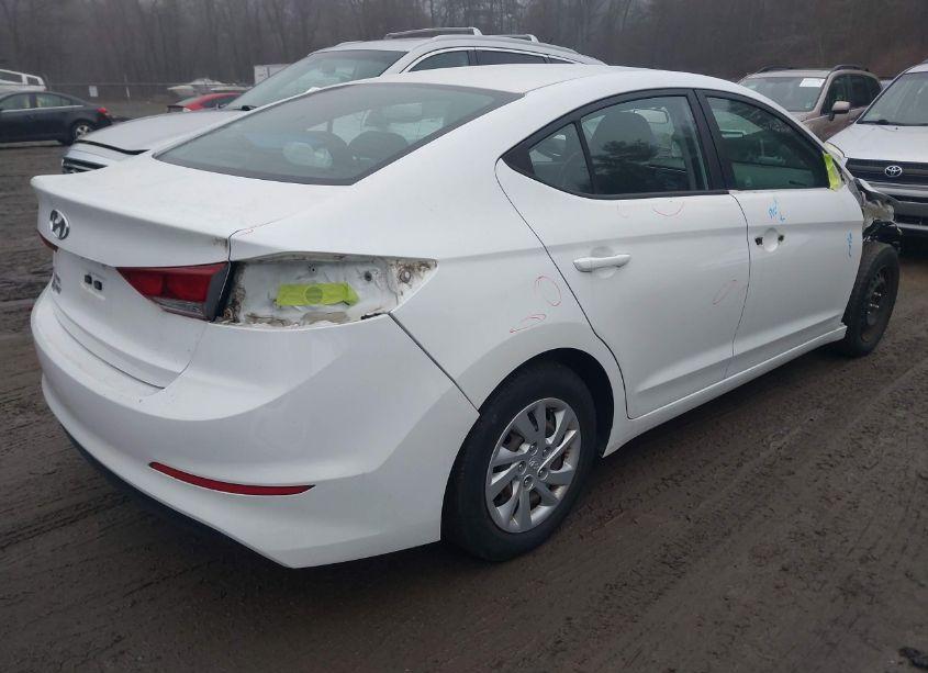 Photo 4 of 2018 Hyundai Elantra SE (VIN 5NPD74LFXJH224319)