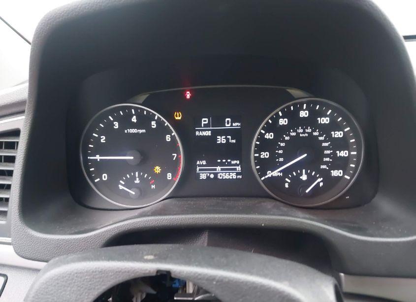 Photo 7 of 2018 Hyundai Elantra SE (VIN 5NPD74LFXJH224319)