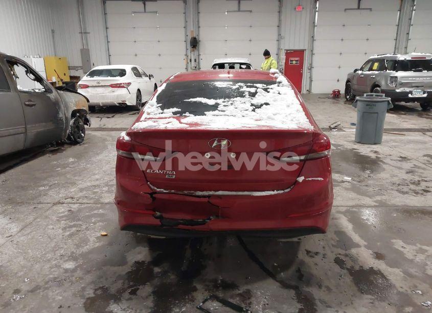 Photo 15 of 2018 Hyundai Elantra SE (VIN 5NPD74LFXJH227057)