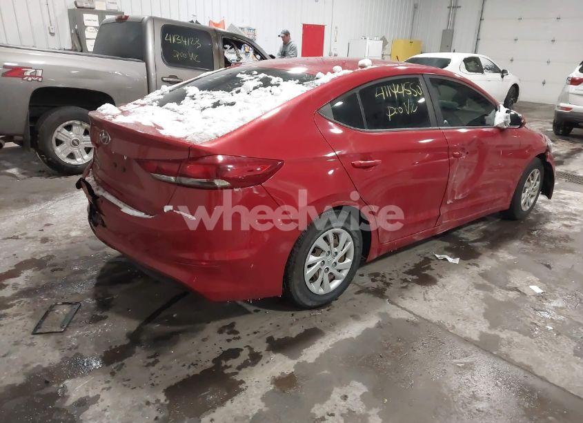 Photo 4 of 2018 Hyundai Elantra SE (VIN 5NPD74LFXJH227057)