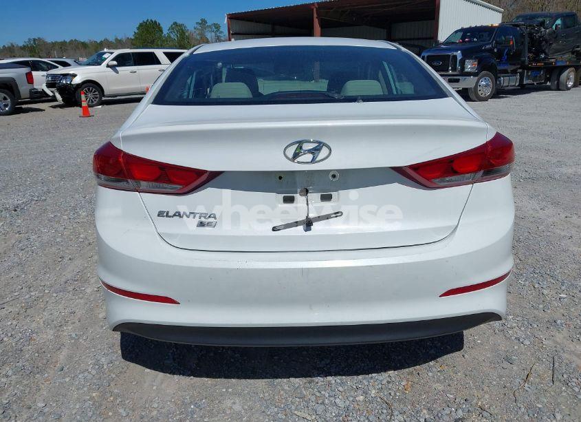 Photo 16 of 2018 Hyundai Elantra SE (VIN 5NPD74LFXJH271334)
