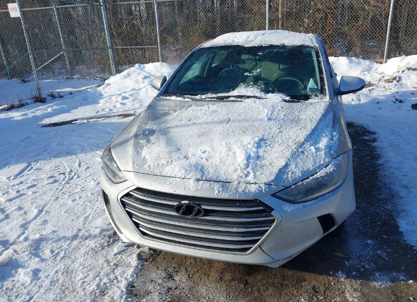 Photo 13 of 2018 Hyundai Elantra SE (VIN 5NPD74LFXJH290983)