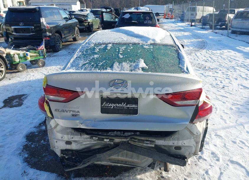 Photo 17 of 2018 Hyundai Elantra SE (VIN 5NPD74LFXJH290983)