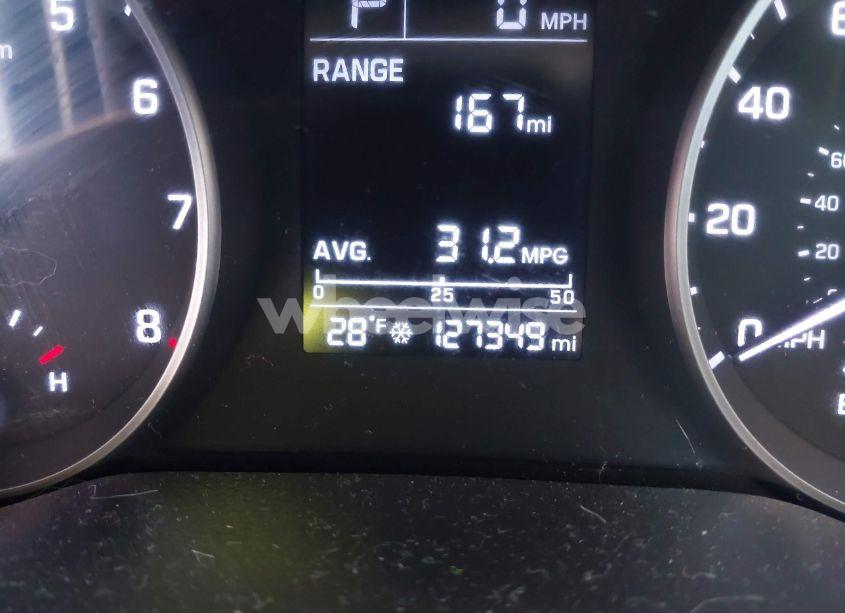 Photo 7 of 2018 Hyundai Elantra SE (VIN 5NPD74LFXJH290983)