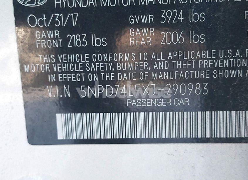 Photo 9 of 2018 Hyundai Elantra SE (VIN 5NPD74LFXJH290983)