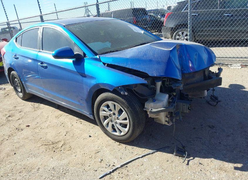 2018 Hyundai Elantra SE (VIN 5NPD74LFXJH313775) main photo