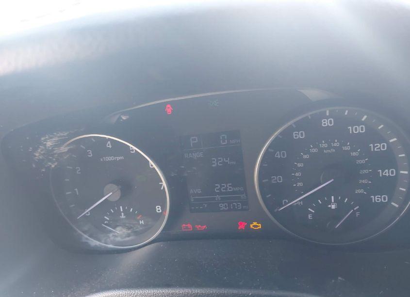 Photo 7 of 2018 Hyundai Elantra SE (VIN 5NPD74LFXJH313775)