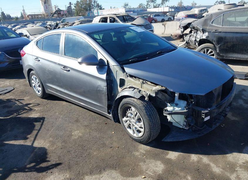 2018 Hyundai Elantra SE (VIN 5NPD74LFXJH321116) main photo