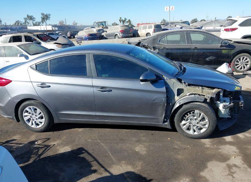 Photo 14 of 2018 Hyundai Elantra SE (VIN 5NPD74LFXJH321116)