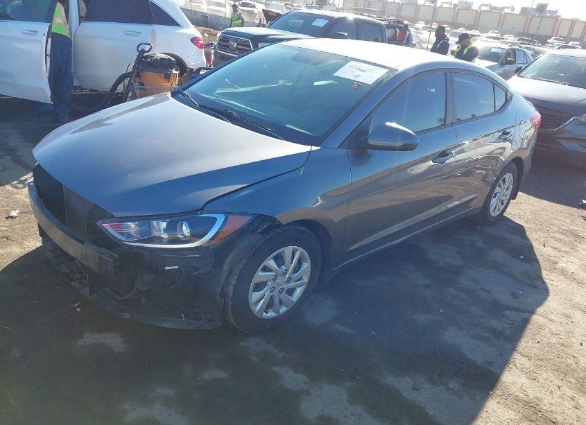 Photo 2 of 2018 Hyundai Elantra SE (VIN 5NPD74LFXJH321116)
