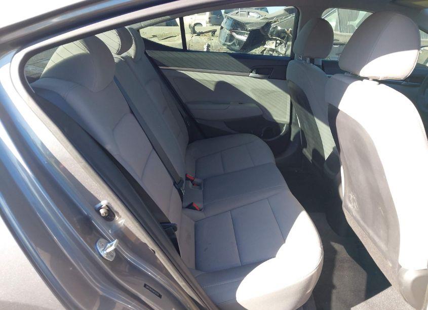 Photo 8 of 2018 Hyundai Elantra SE (VIN 5NPD74LFXJH321116)