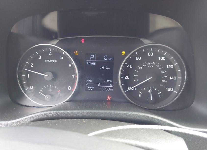 Photo 7 of 2018 Hyundai Elantra SE (VIN 5NPD74LFXJH341107)