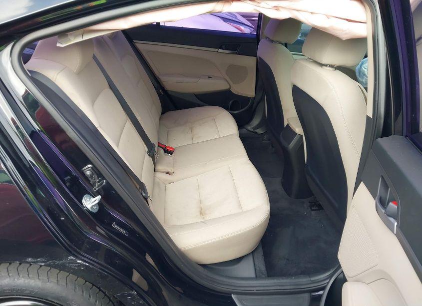 Photo 8 of 2018 Hyundai Elantra SE (VIN 5NPD74LFXJH341107)